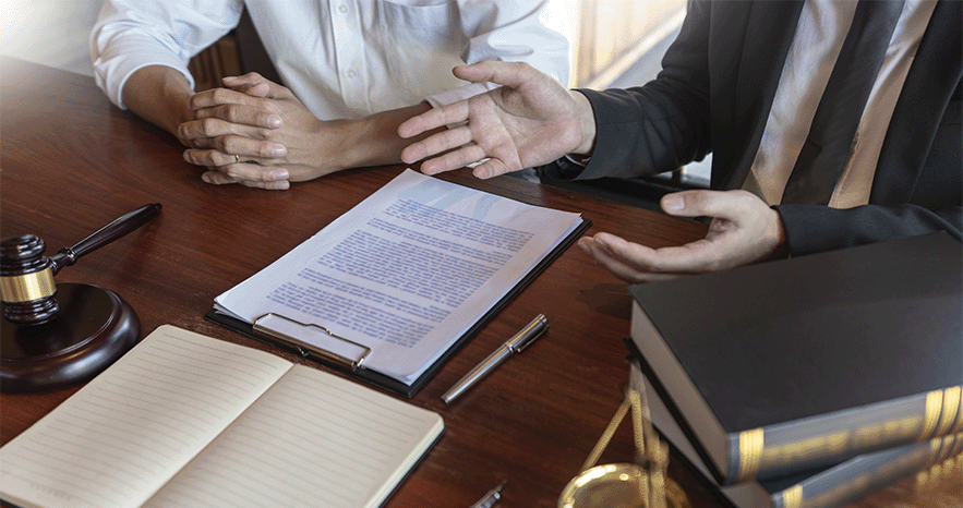 Sanciones para abogados que gestionan cobros abusivos en cuotas de administración