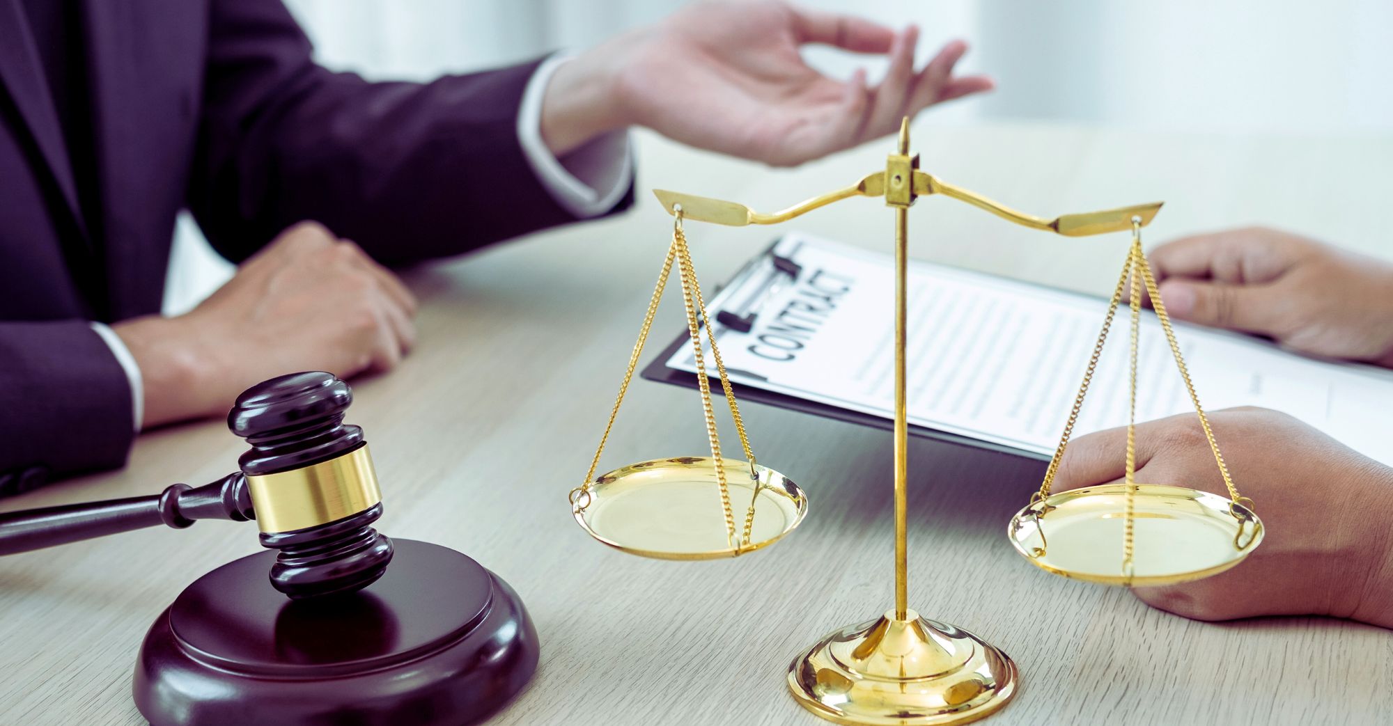 Confirmada sanción a abogado que embolató indemnización por atentado terrorista en Buenaventura